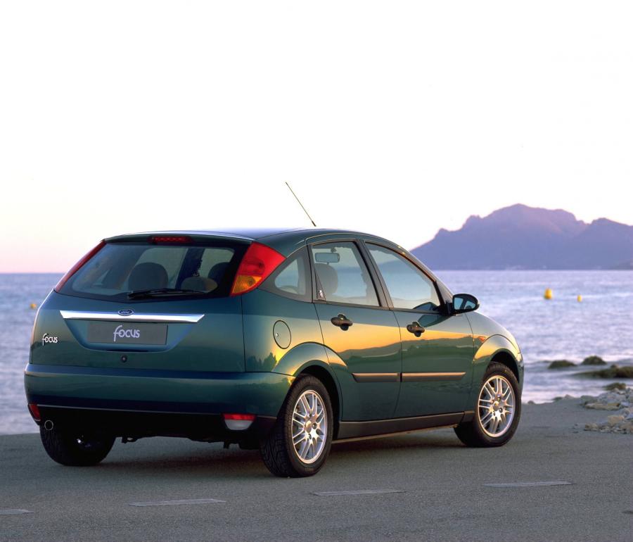  Ford Focus 1999 года  (фото 123 из 130)